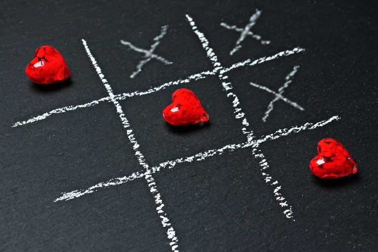 tic tac toe, love, heart