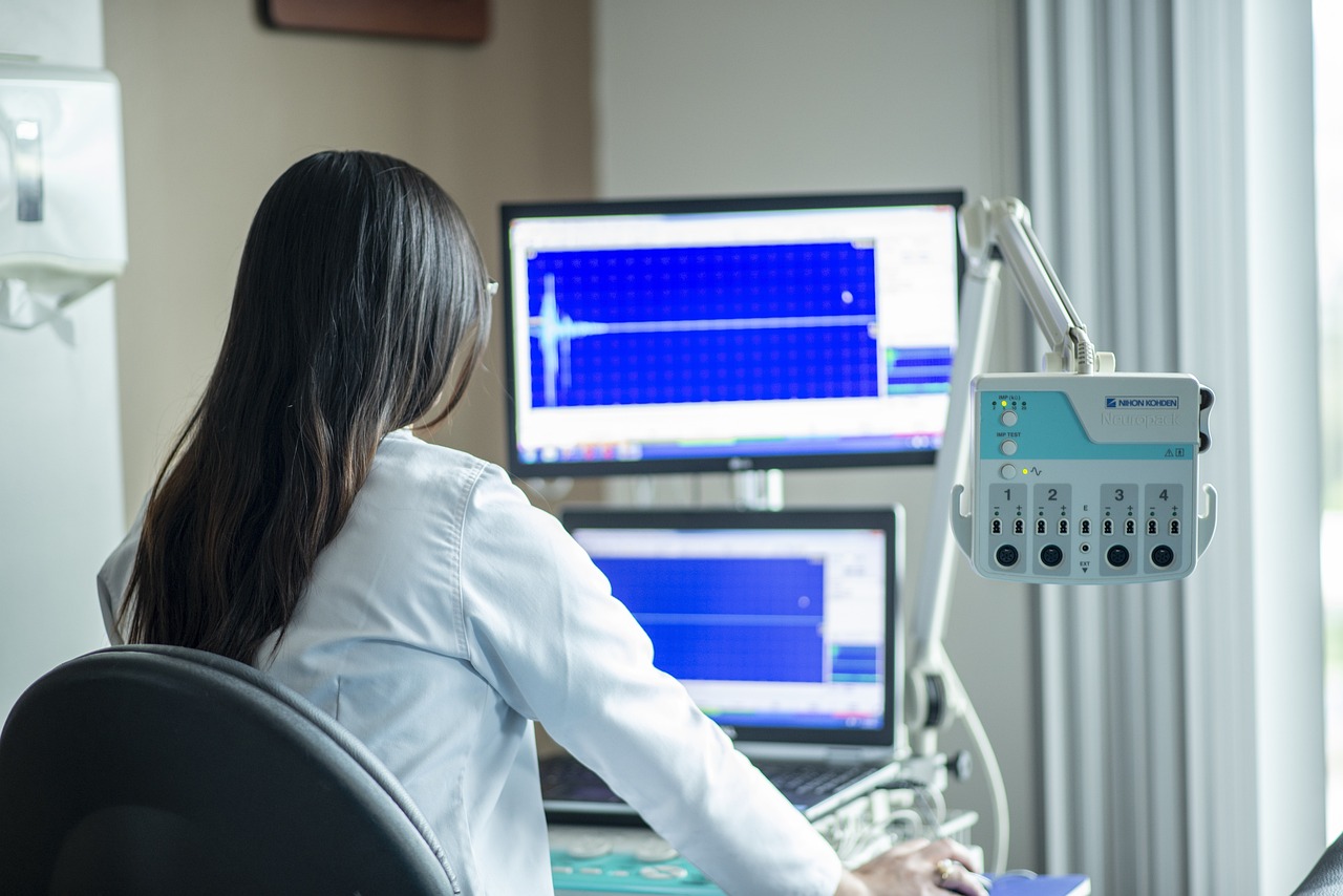 medical-equipment-medicine-laboratory-4099428